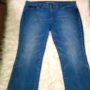 $5 NEW YORK &COMPANY boot cut SIZE 16/18